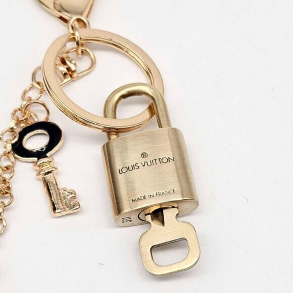 Authentic Louis Vuitton Gold Padlock & Key 🔒 LV Bag Charm w/ Unbranded Keychain - Picture 4 of 7